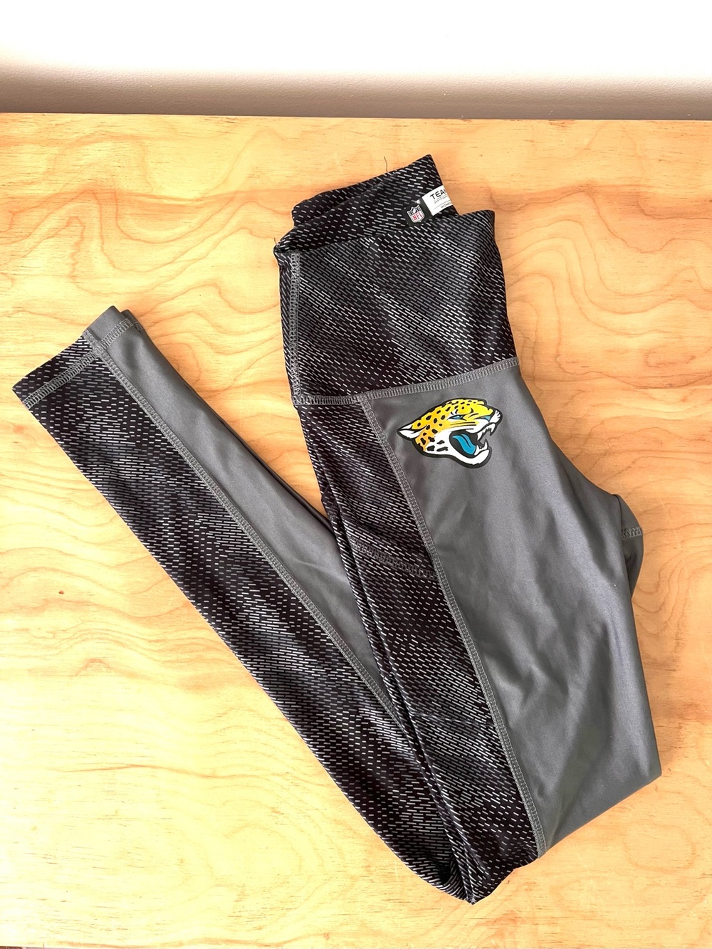 NFL Jaguars Zubaz Gray Zebra Leggings